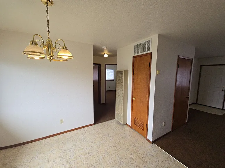124 W Washington St #819 — Photo 10