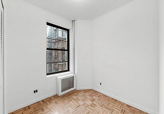 2nd image of 164 Mott St #11