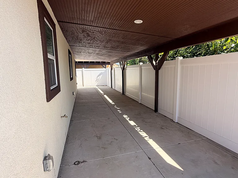 Doral Ct — Photo 11