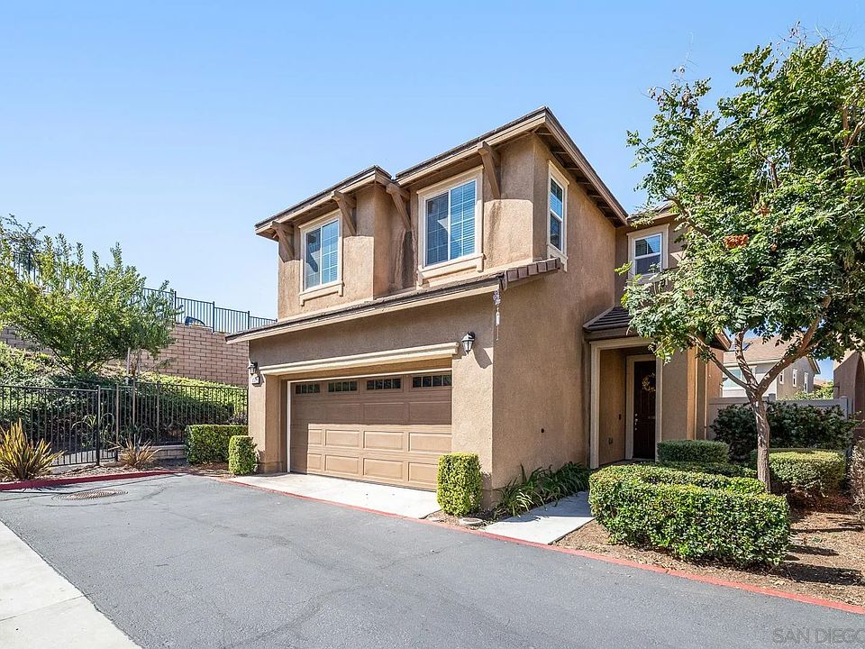 1st image of 337 Dun Blazer Way