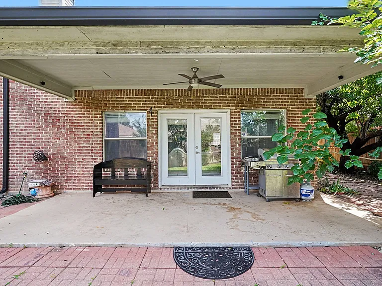 8660 Lariat Cir — Photo 35