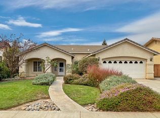 915 S Grand St, Visalia, CA 93292