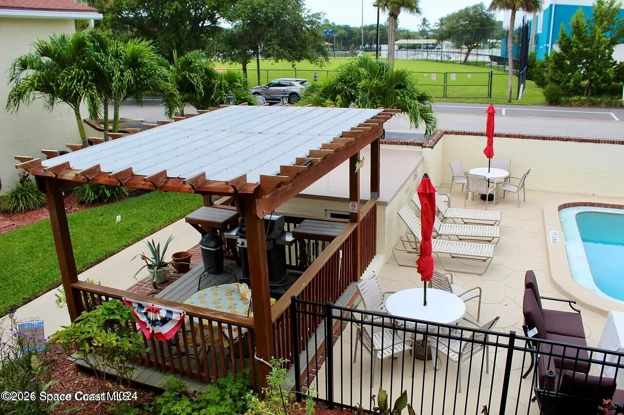 1 bed, 1.0 bath, 608 sqft, $1,550 — Photo 3