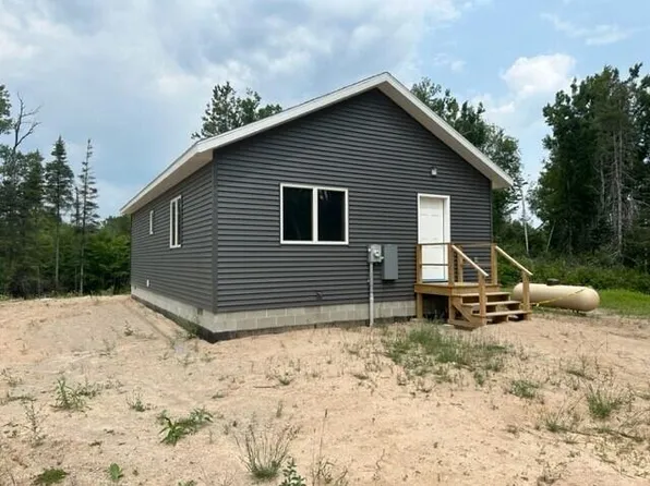 88 W Eighteen Mile Rd, Sault Sainte Marie, MI 49783