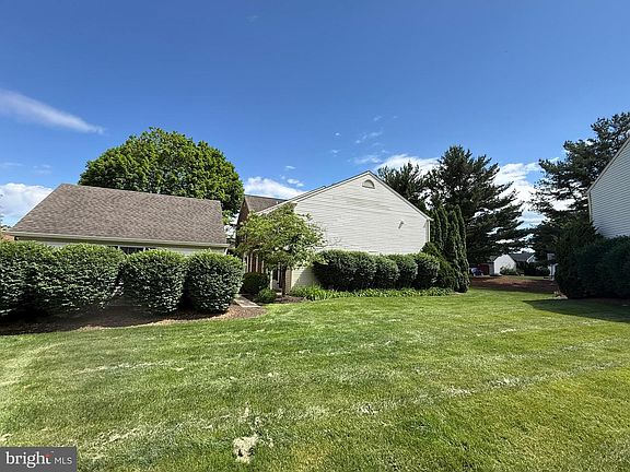 4th image of 2063D Raleigh Rd
