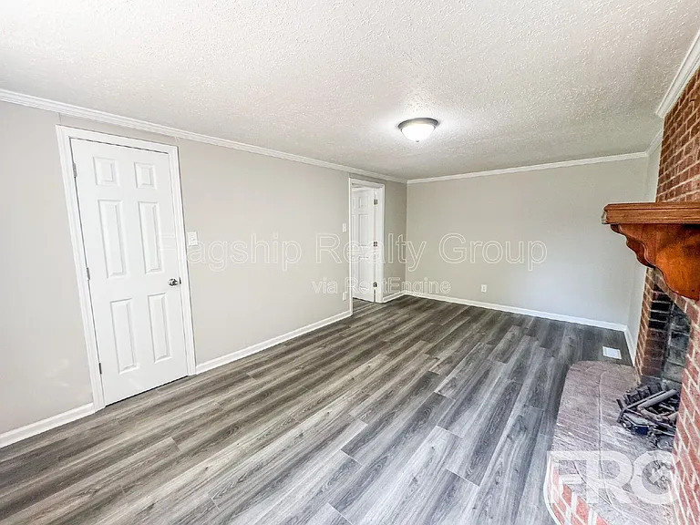 610 3rd St — Photo 30