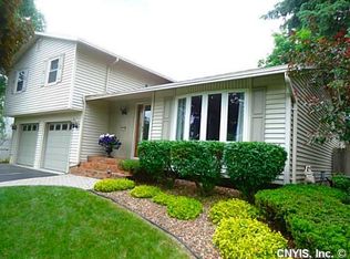 4994 Surrey Ln, Liverpool, NY 13088
