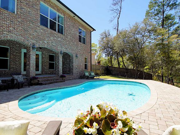 2nd image of 322 Grove Park Dr