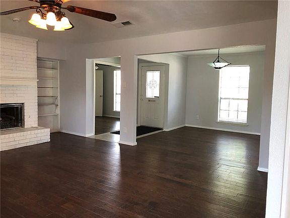 3rd image of 2624 Summertree Dr