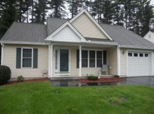 13 Fernwood Dr, Litchfield, NH 03052