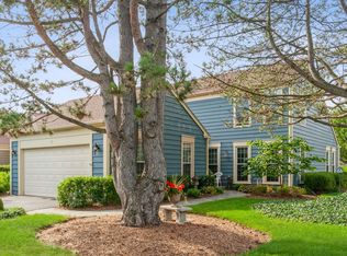 10 The Court Of Stonecreek, Northbrook, IL