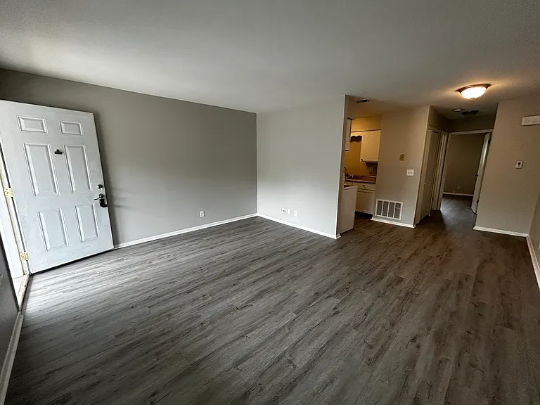 1900 Sheridan Rd #9 — Photo 11