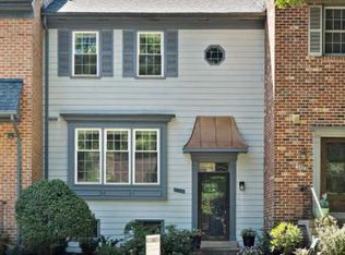 2827 Kelly Sq, Vienna, VA 22181