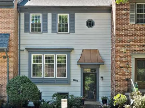 2827 Kelly Sq, Vienna, VA 22181