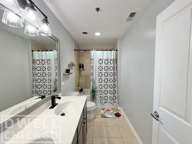828 W Grace St #804 — Photo 20