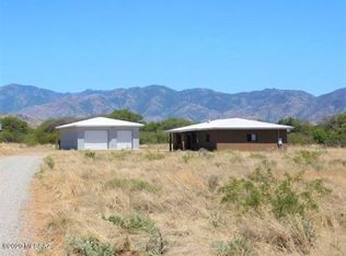 10101 E Rock Creek Ln, Pearce, AZ 85625