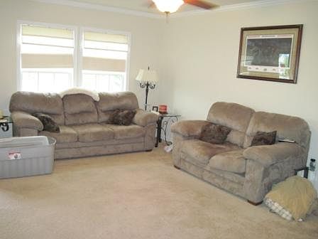 2nd image of 89 Lombard Ln