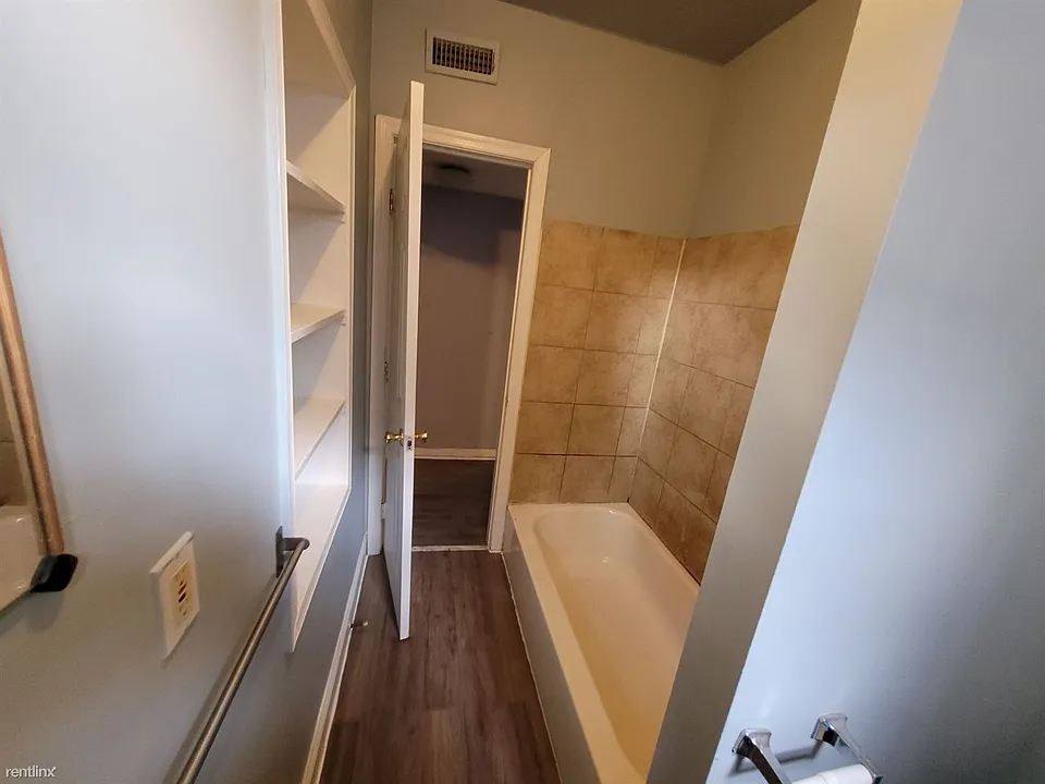 bathroom02