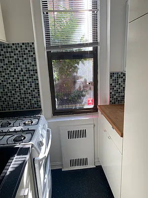 Rented by SUN WOOD REAL ESTATE | media 20