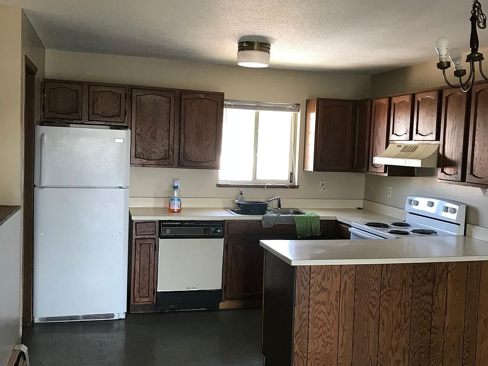 1st image of 437 Stratford Way APT 2