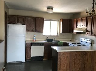 437 Stratford Way APT 2, Holland, MI 49423