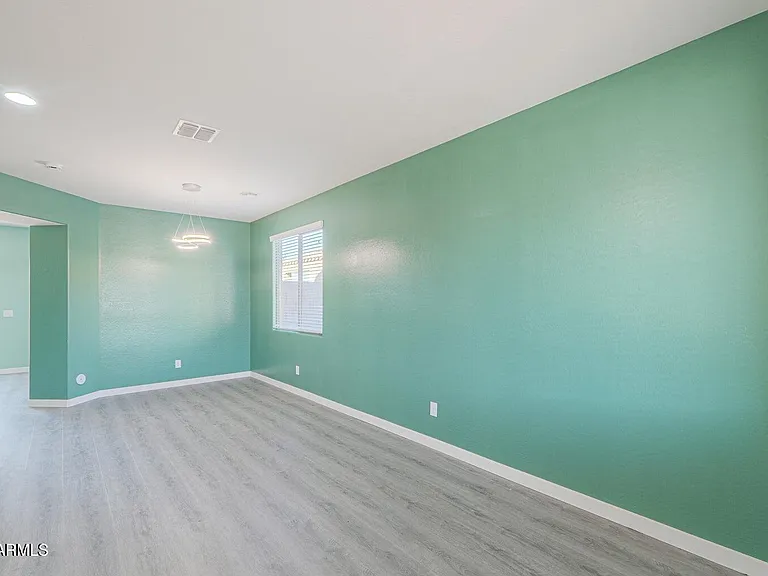 4722 S 238th Ln — Photo 17