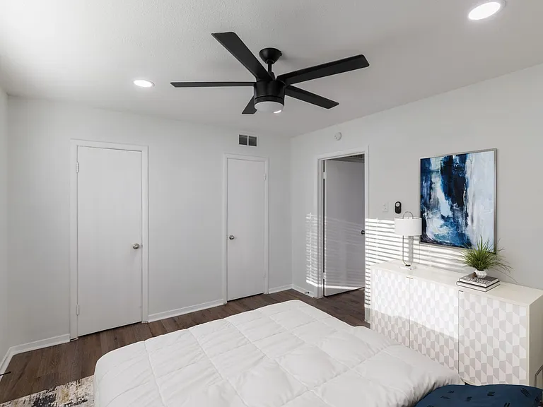 5921 Gaston Ave — Photo 17