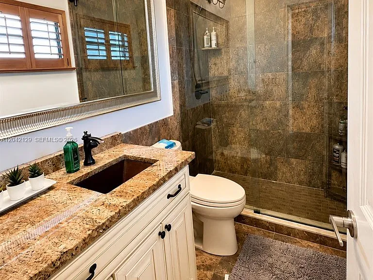 1903 NW 79th Ave — Photo 11