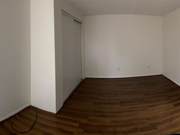 2nd image of 659 E 5th St