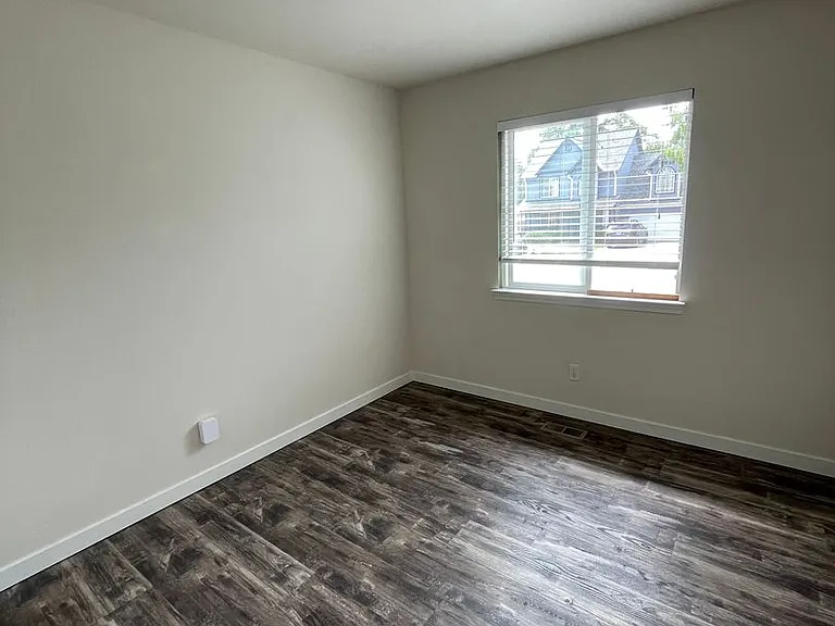 764 SW Orcas St — Photo 10