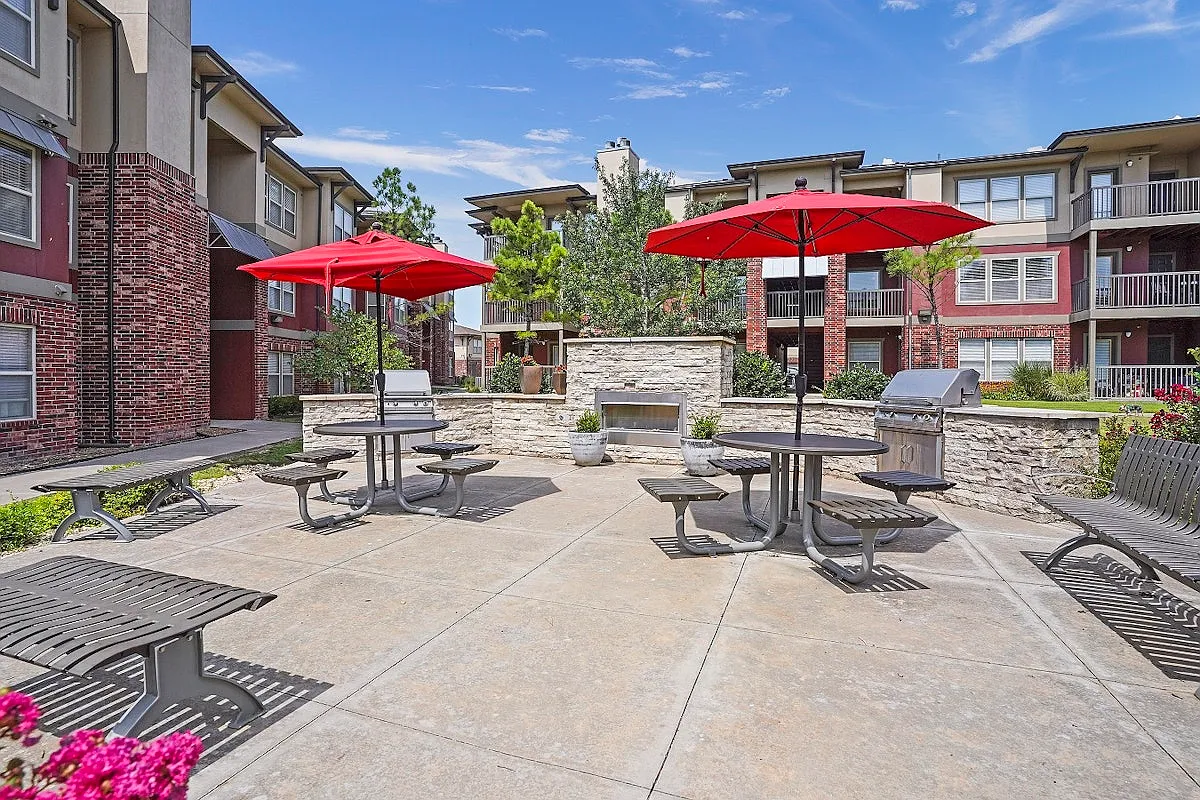 The Reserve at Elm — Photo 3