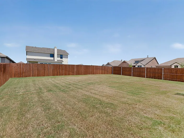 3531 Columbus St — Photo 46