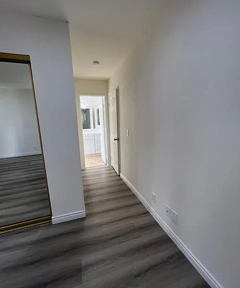 7893 Cerritos Ave — Photo 35