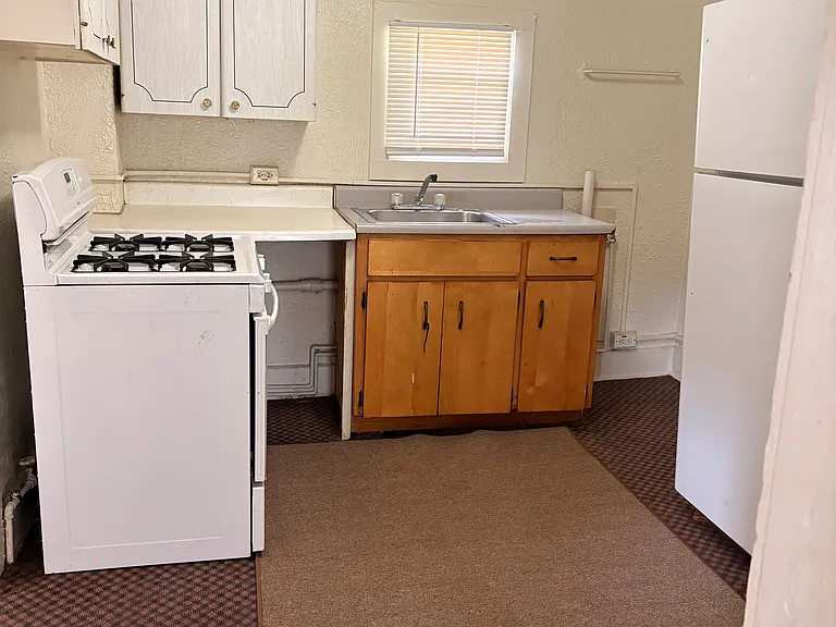 45 Pearl Ave #2 — Photo 9