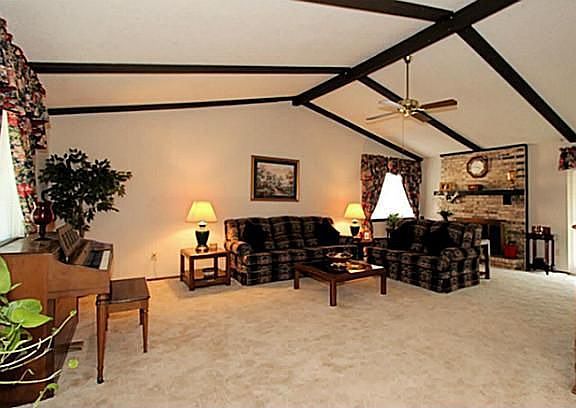 5th image of 1220 Valencia Ln