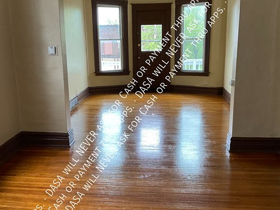 2nd image of 146 Ontario St