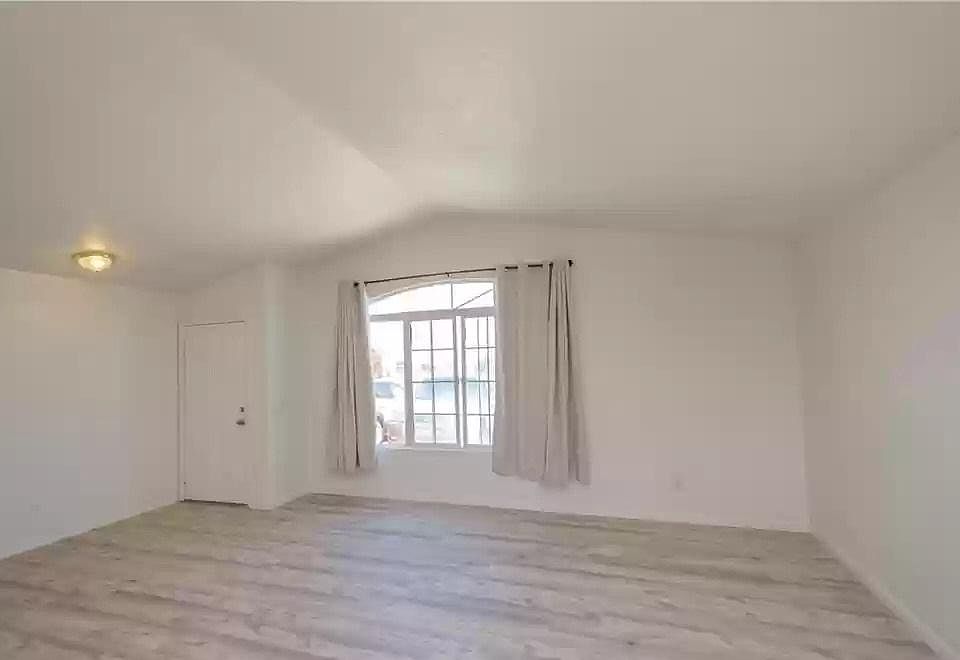 1st image of 1909 Dellore Ln