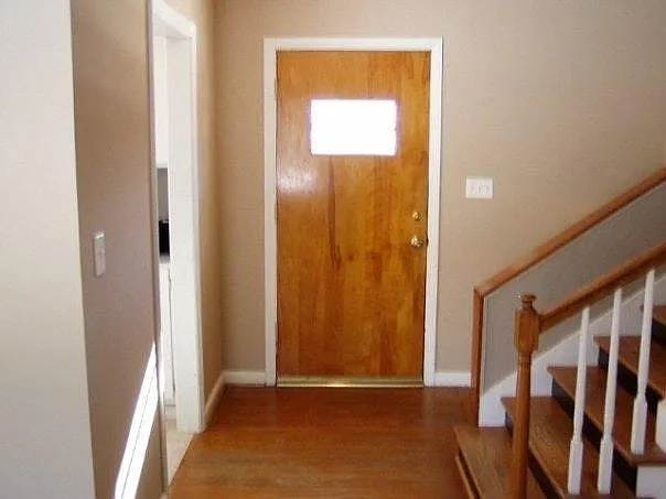 view of front door - 3110 W 71st Ter