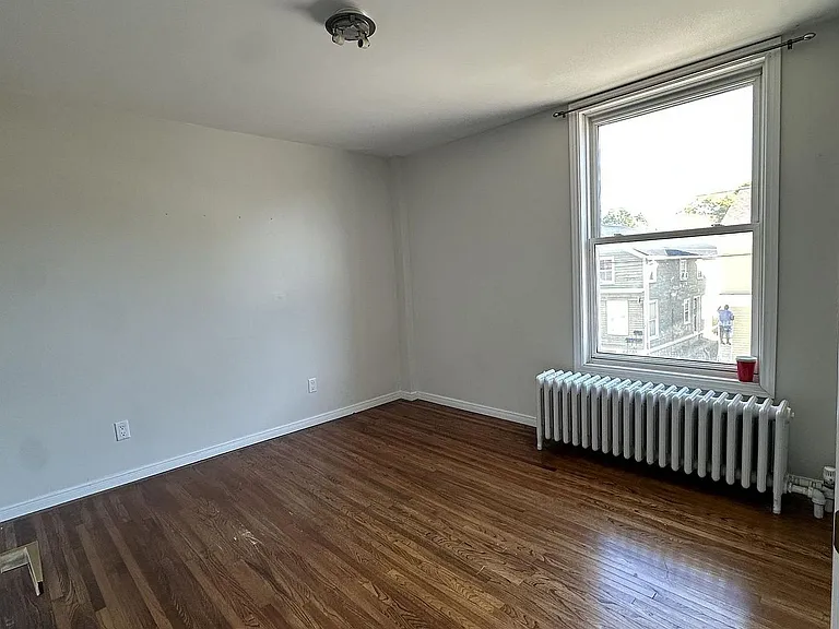 319 Division St — Photo 16