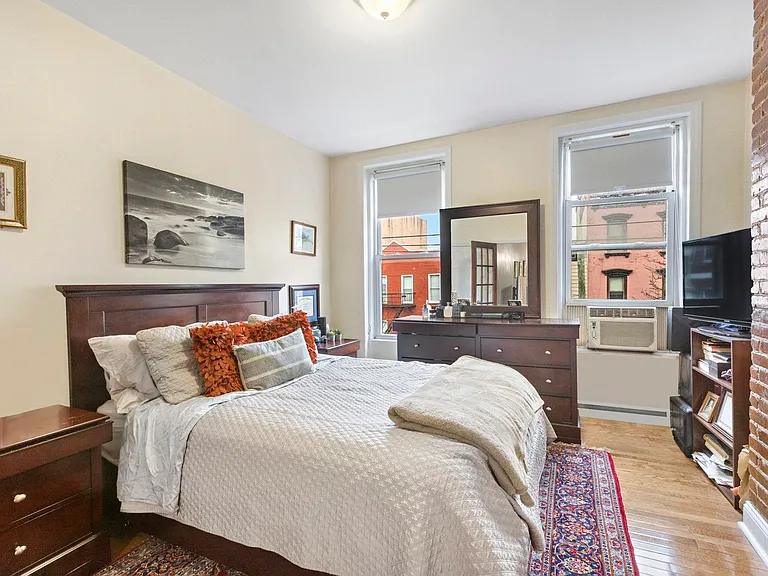 211 Adams St #5-3N — Photo 11