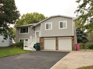 12520 Madison St NE, Blaine, MN 55434