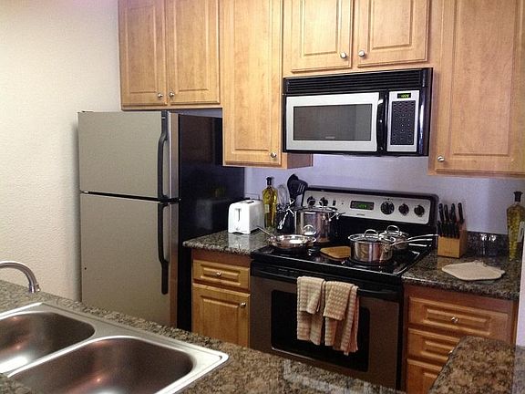 5th image of 1417 2nd St APT H311