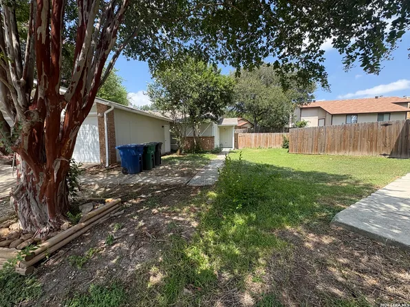 14527 Waddesdon Bluff, San Antonio, TX 78233