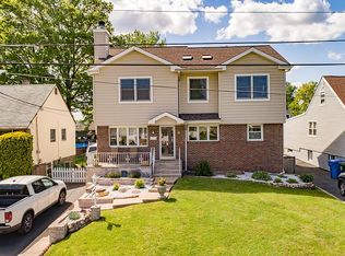 4 Melvin Ave, Iselin, NJ 08830