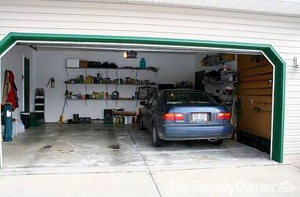 2 Car Garage
						:
						20 ft x 22 ft