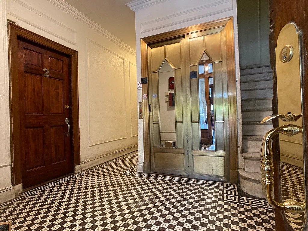 Studio, 1.0 bath, 355 sqft, $1,795 — Photo 4