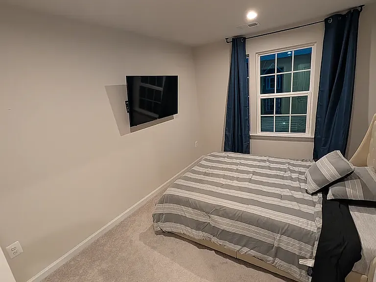 8610 Upton Ln — Photo 10