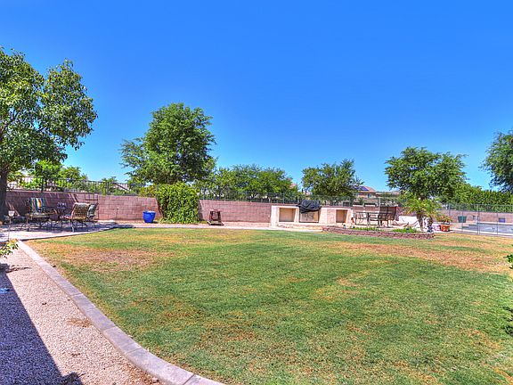 2nd image of 44461 W Adobe Cir