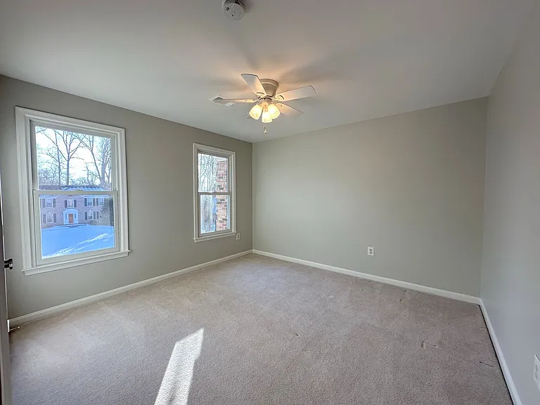 11560 Holly Briar Ln — Photo 39