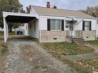 2712 Logan St, Mount Vernon, IL 62864